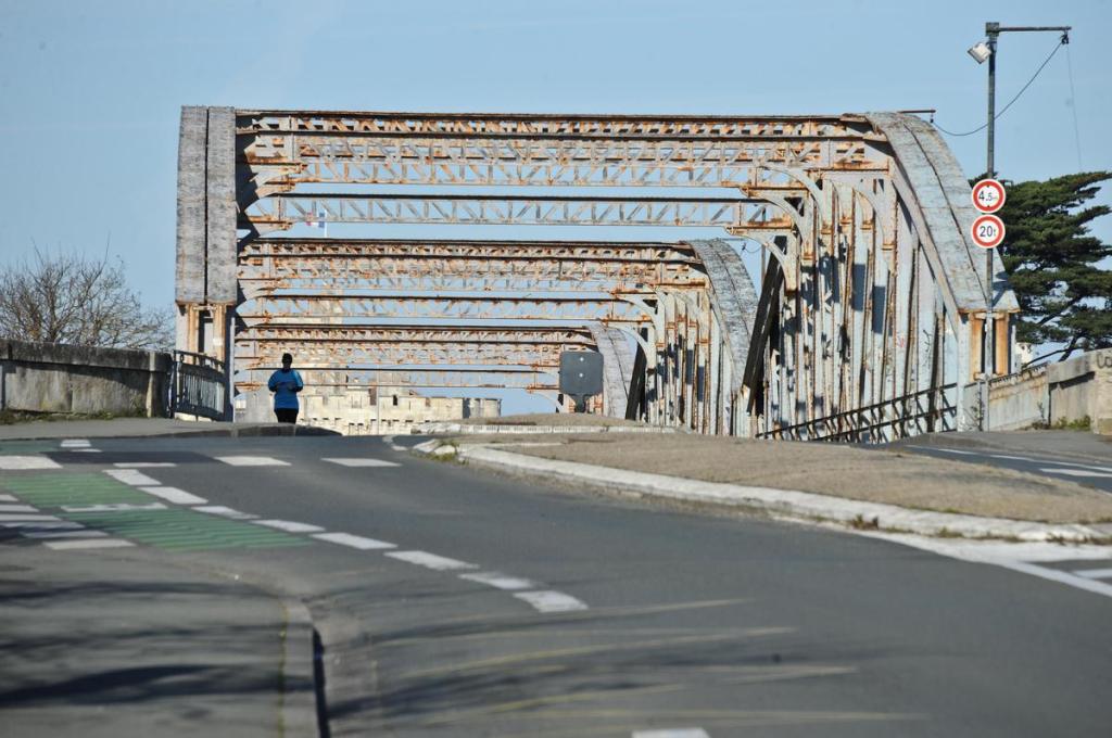 Le pont est-il mort ? (Opération chrysanthème le 16&nbsp;novembre)